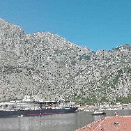 Apartmani Mizdrak Kotor Bagian luar foto