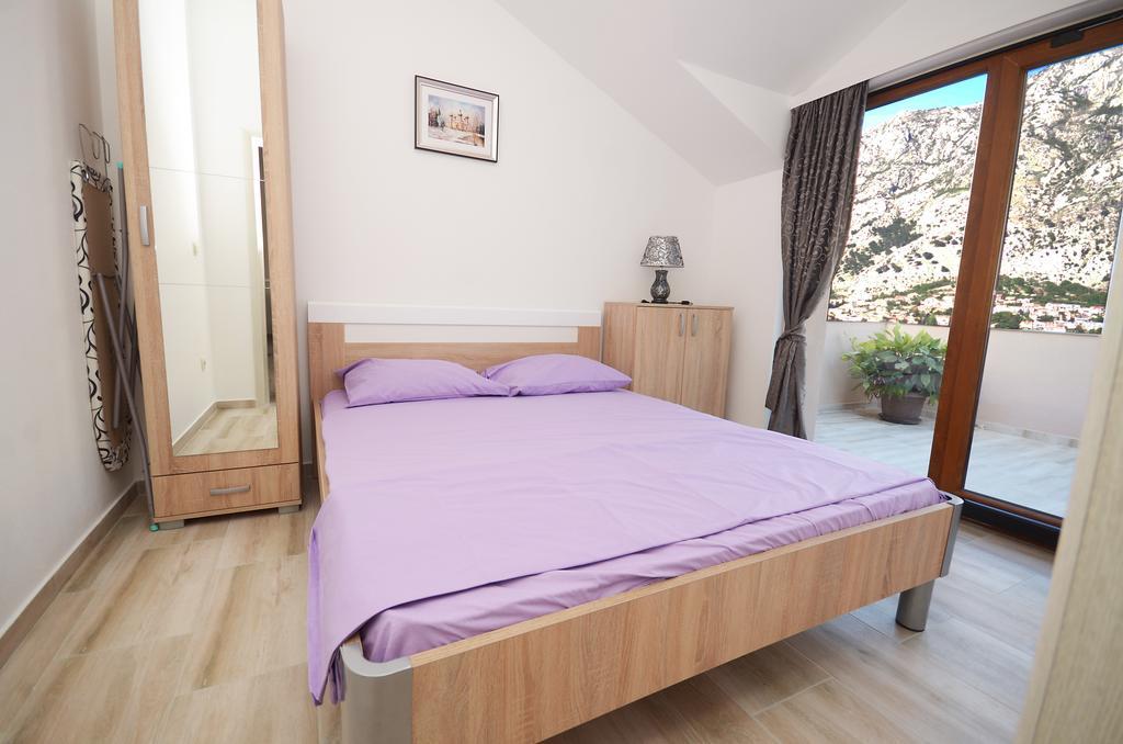 Apartmani Mizdrak Kotor Bagian luar foto